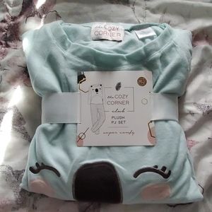 The cozy corner club plush PJ set size XL